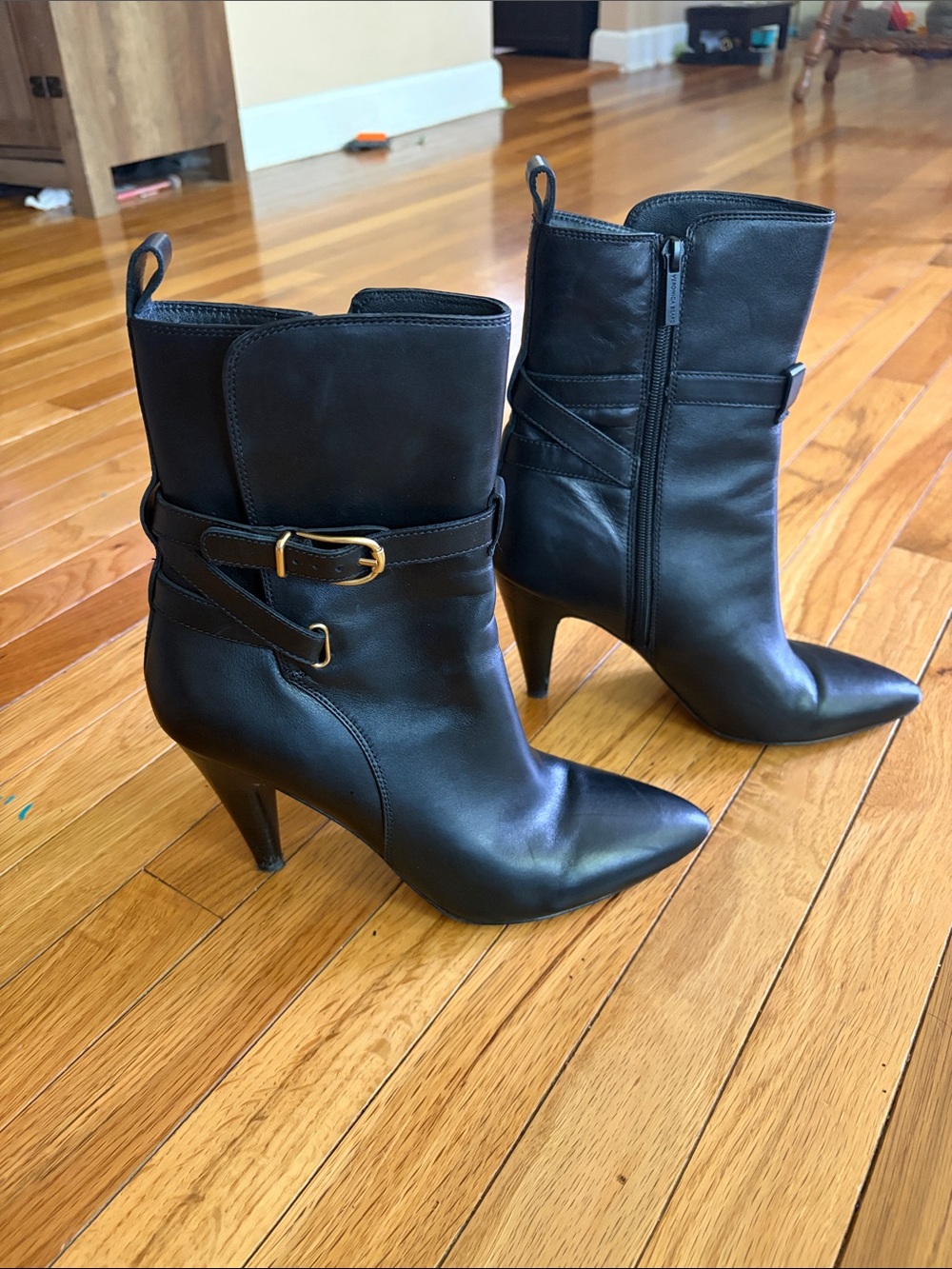 Veronica Beard Sohelia Leather Bootie size 10